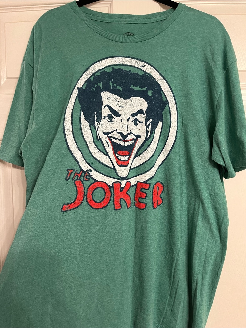 DC Comics Green Joker Face Graphic Men's Tee